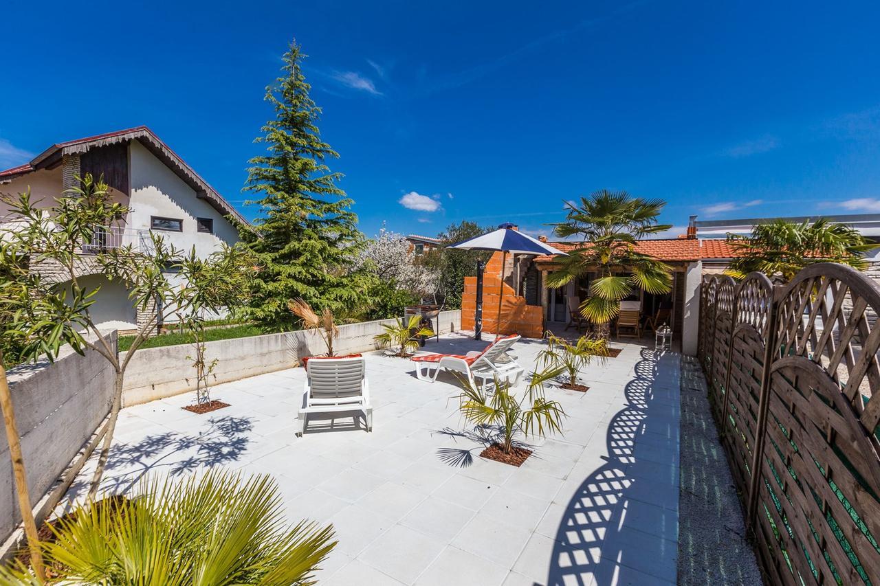 Holliday Home Maxdom Sukošan Kültér fotó